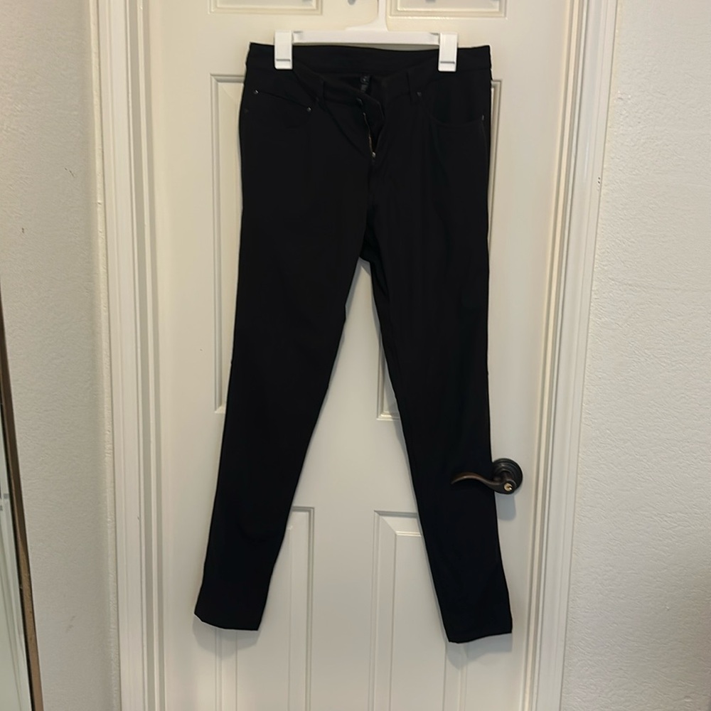Lululemon Men’s black trouser pants, size 32
